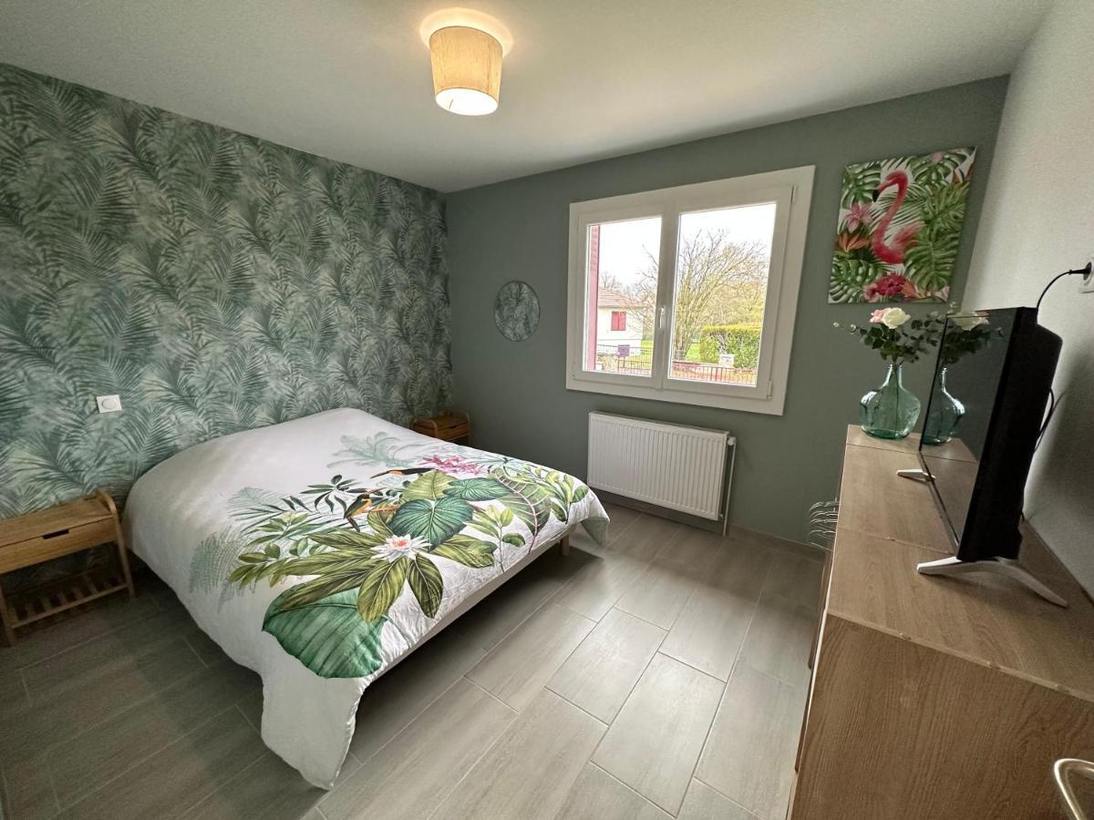 Agreable Maison Avec Jardin A Joinville Buitenkant foto