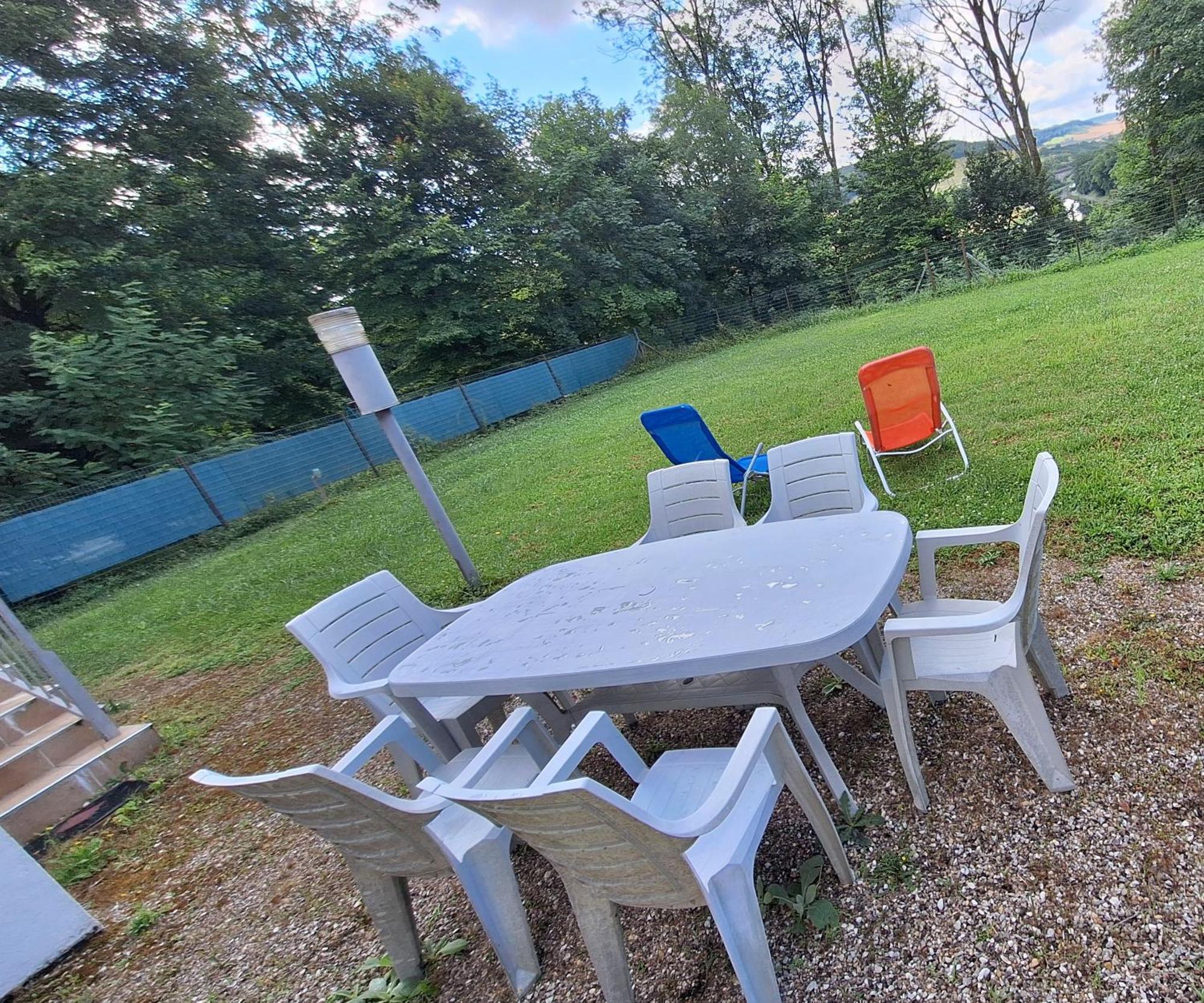 Agreable Maison Avec Jardin A Joinville Buitenkant foto