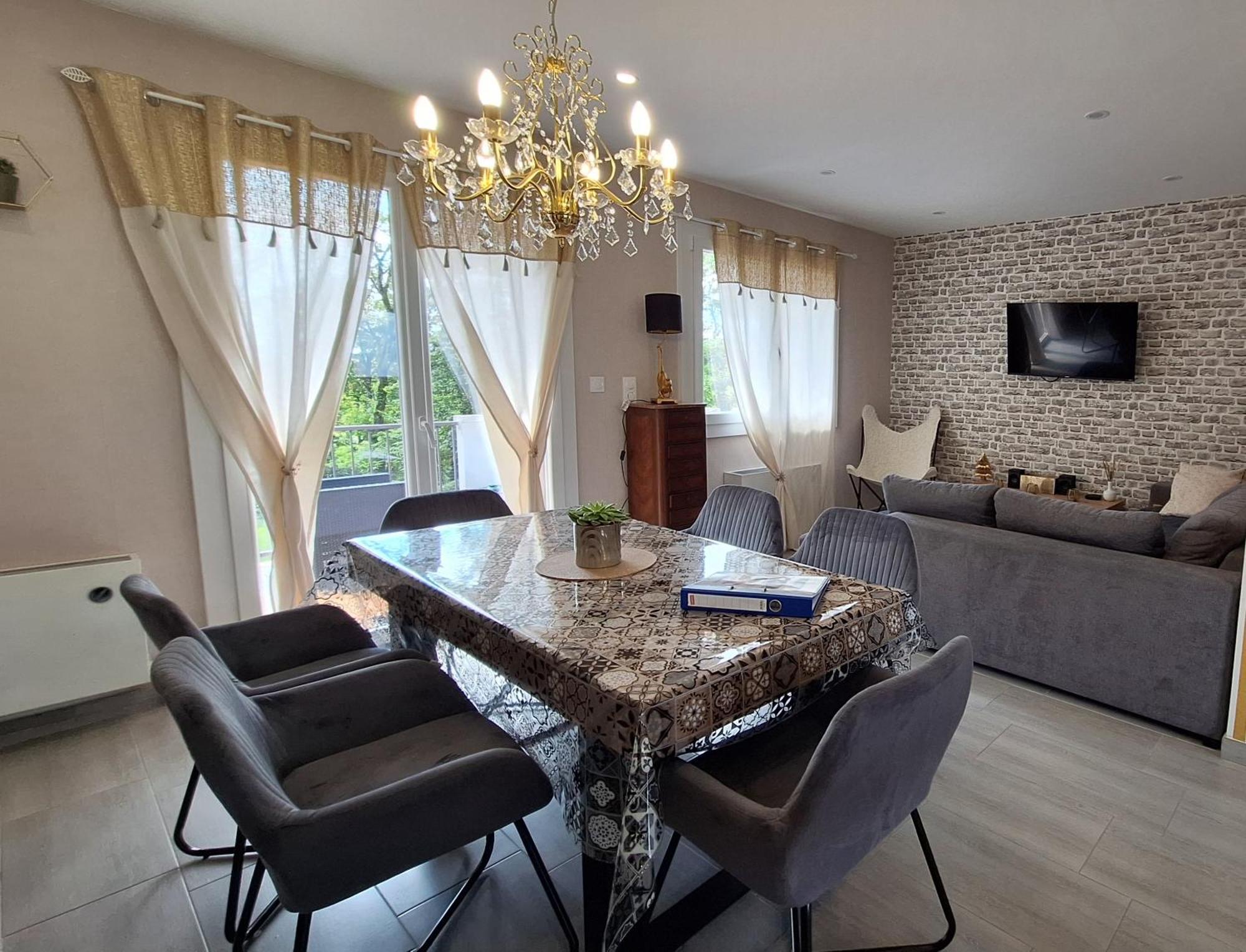 Agreable Maison Avec Jardin A Joinville Buitenkant foto