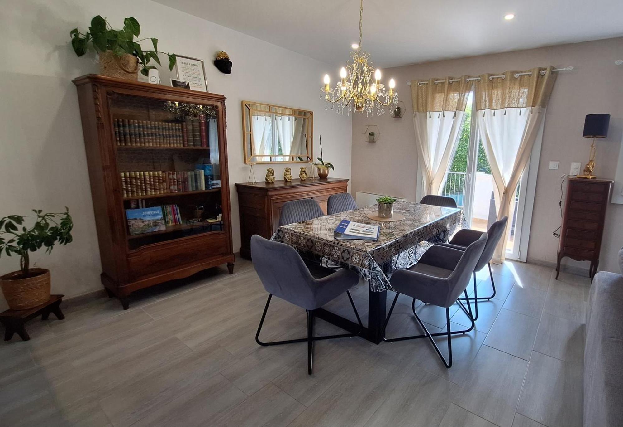 Agreable Maison Avec Jardin A Joinville Buitenkant foto